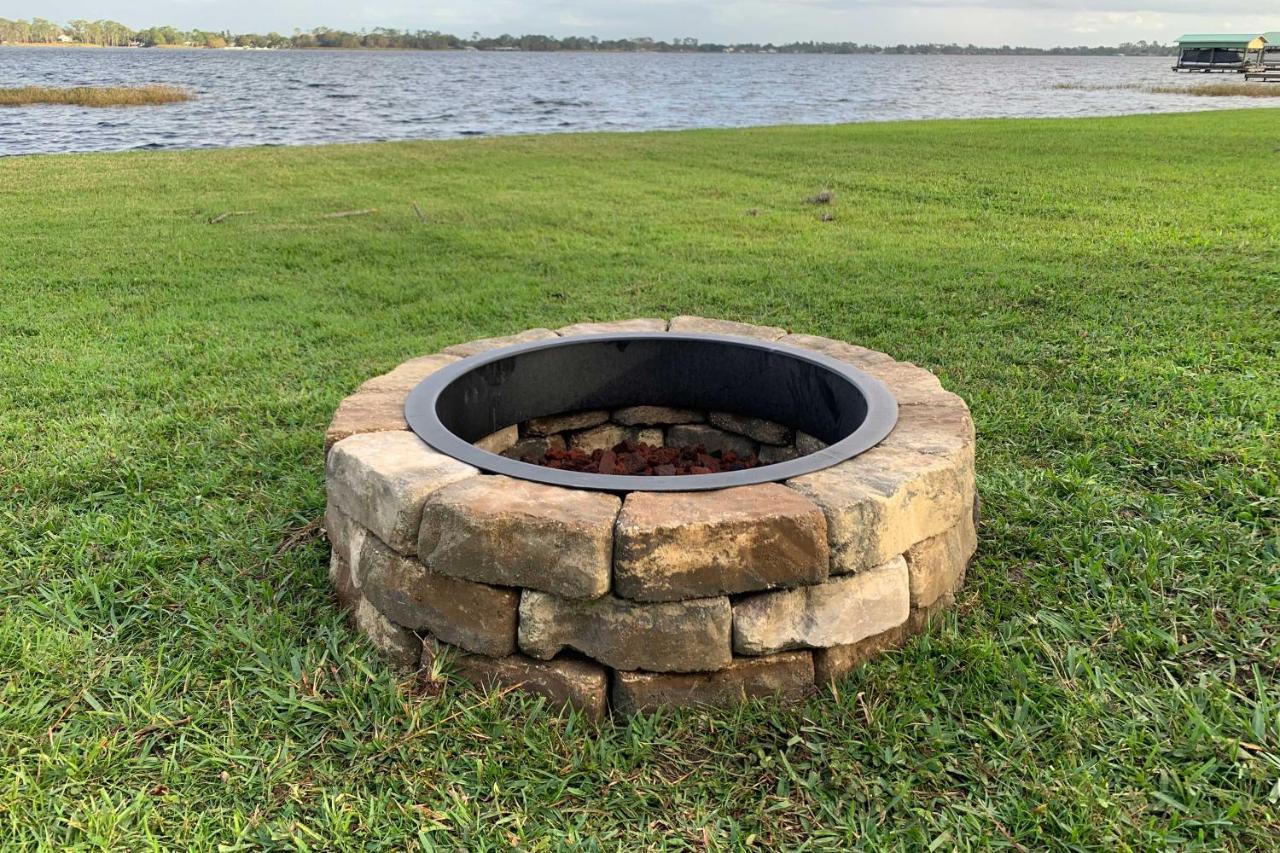 Lakefront Home With Game Room, Kayaks, And Fire Pit 普莱西德湖 外观 照片